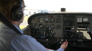 Video Tip: Starting the airplane engine