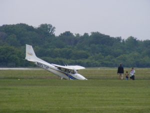 Cessna off runway